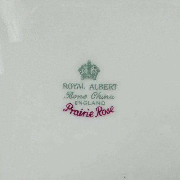 Royal Albert Prairie Rose Covered Serving Bowl Bone China England - Picture 5 of 5
